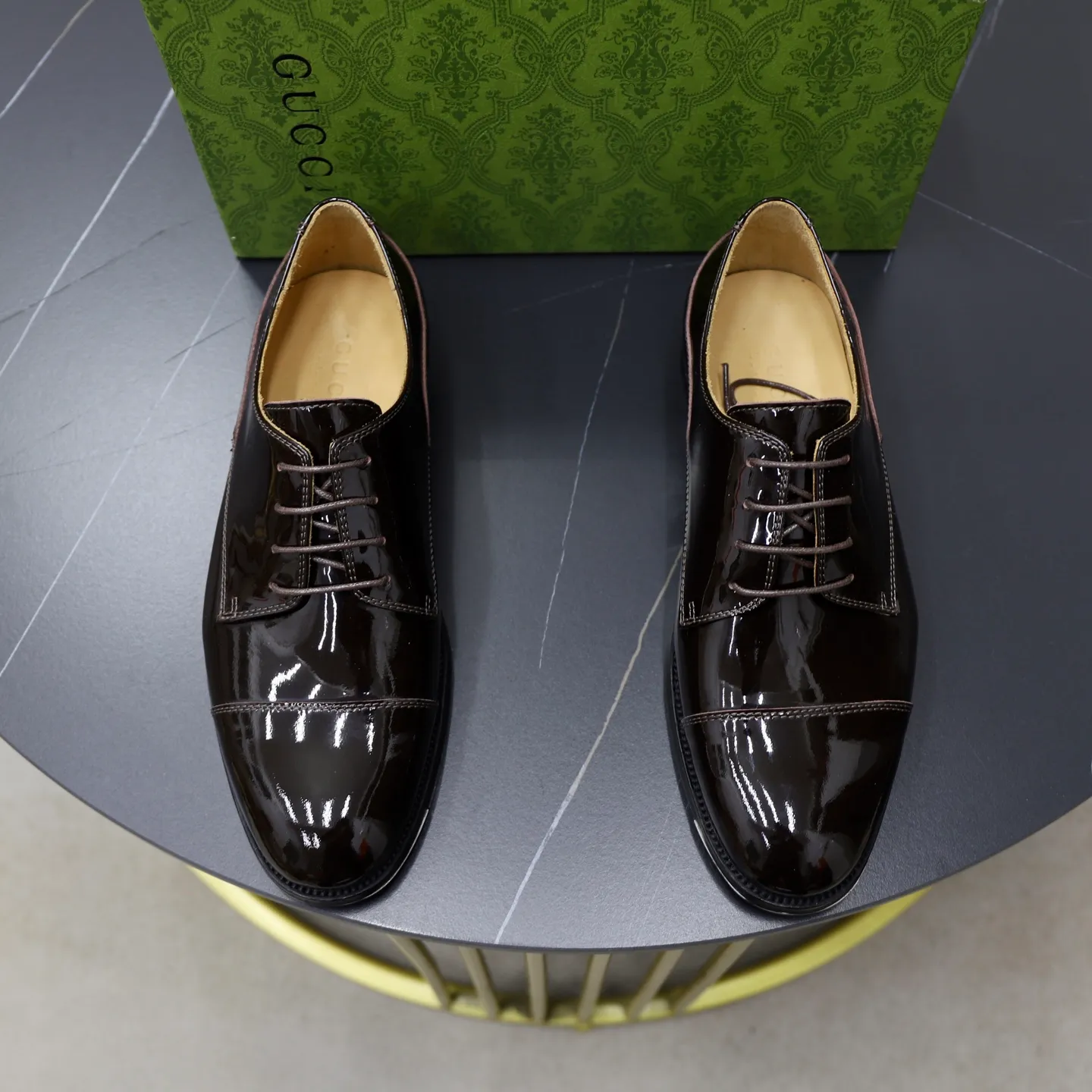 Men's shoes 💰660💰🙅‍♂️🙅‍♂️🙅‍♂️Niuli Brand: Gucci GuCCI Standard code: Men's code 39-44 (45 can be customized) Grade: Same style as the official website Original quality Material: Original cowhide surface Comfortable cowhide lining Original outsole Style category: Men's fashionable casual leather shoes Distinguished big-name luxury elements, top luxury Color: actual picture color